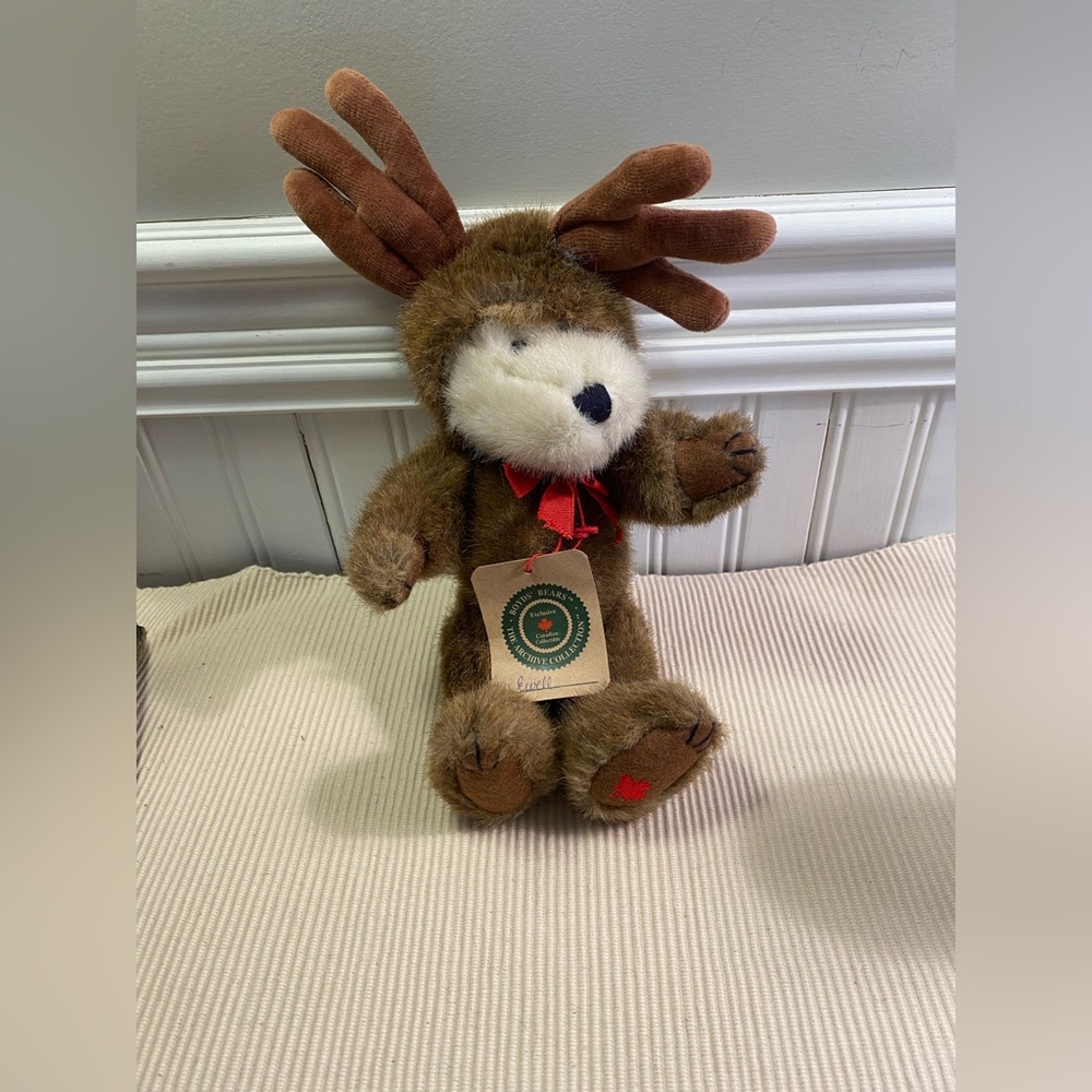 Boydsbears-, Ewell Manitoba Moose Man Bear nwts, great condition, from Canada
